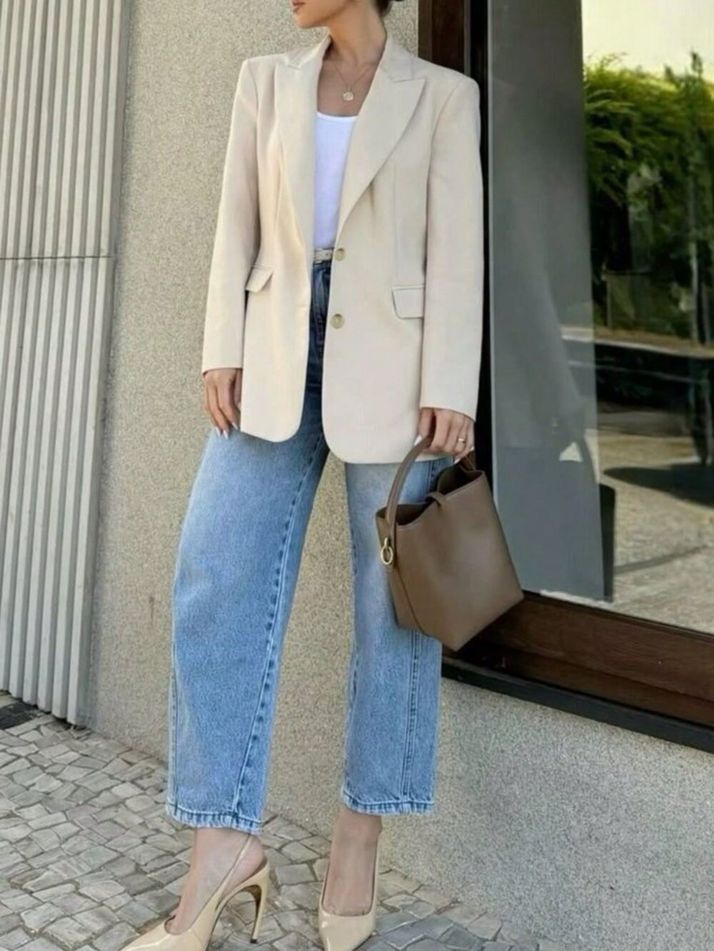 Beige Elegant Women's Button-Detail Notched Collar Casual Blazer Jacket - Picture 5 of 6